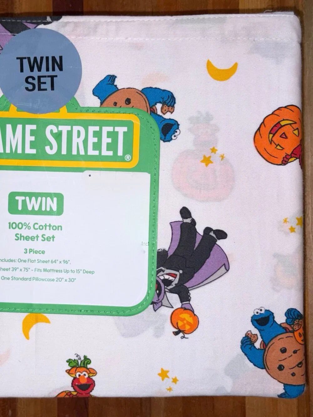 NEW Sesame Street 100% Cotton Halloween TWIN Size Sheet Set BERT ERNIE COOKIE